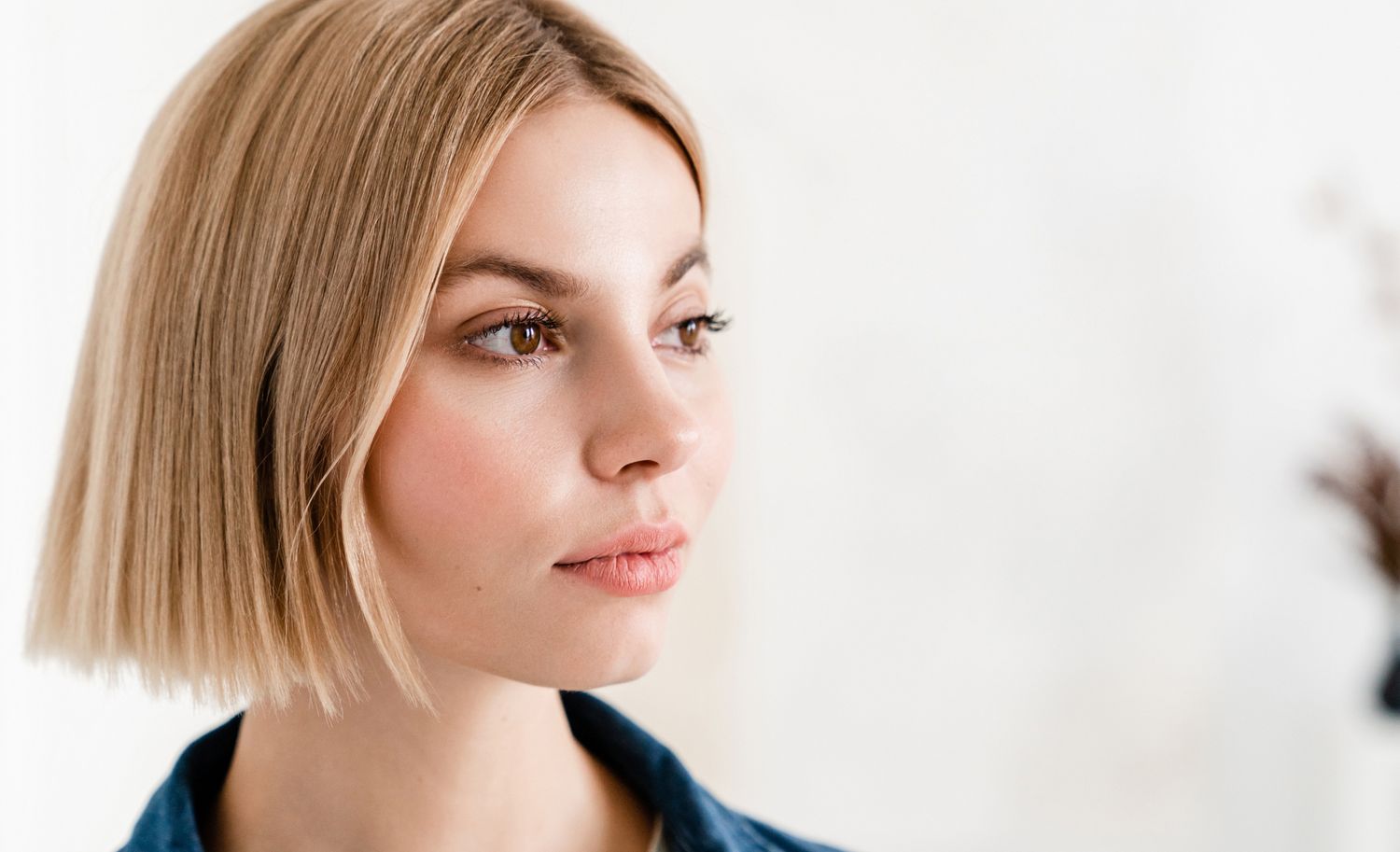 tampa med spa model with blonde hair
