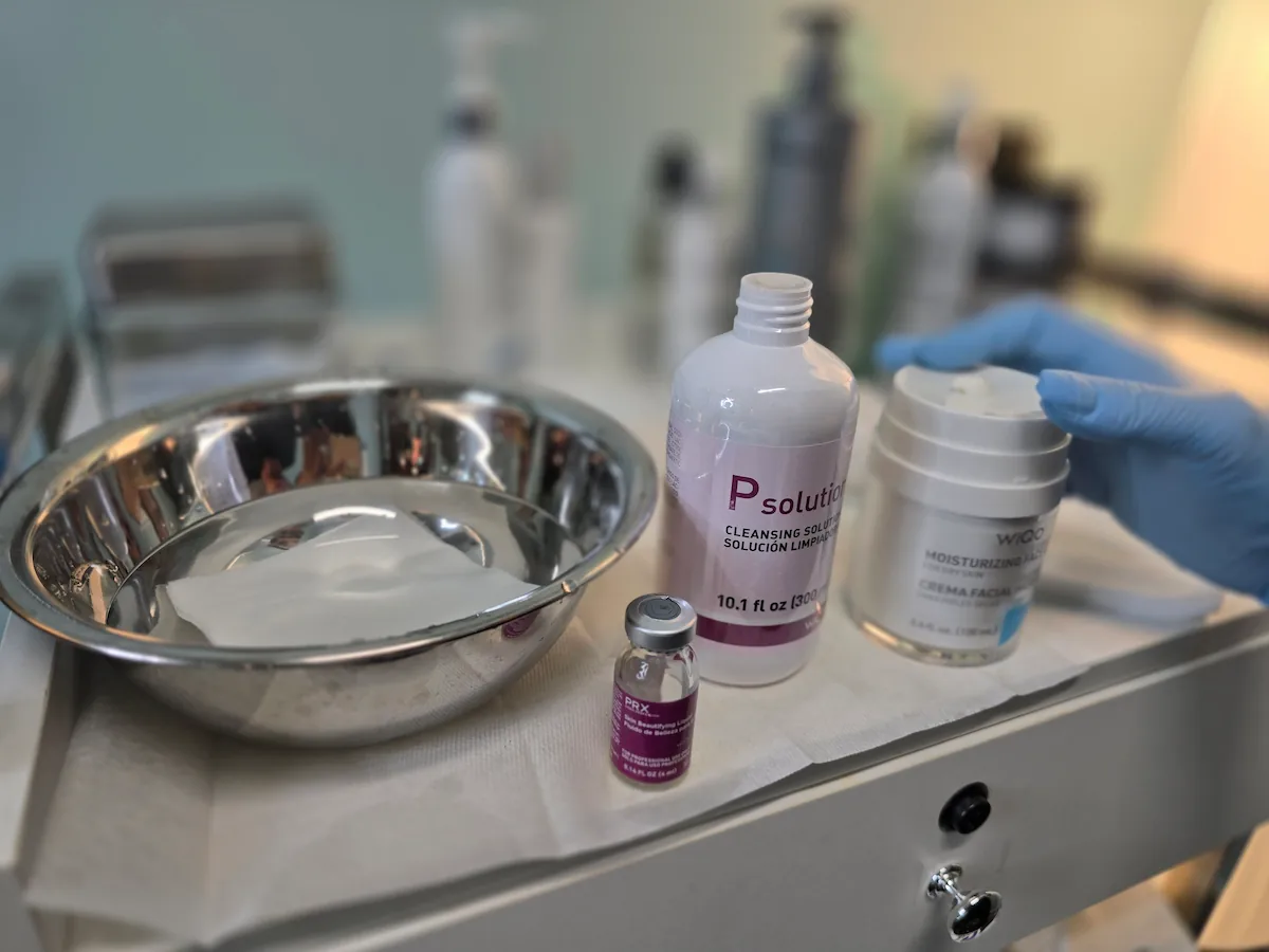 tampa hydrafacial model with dark hair