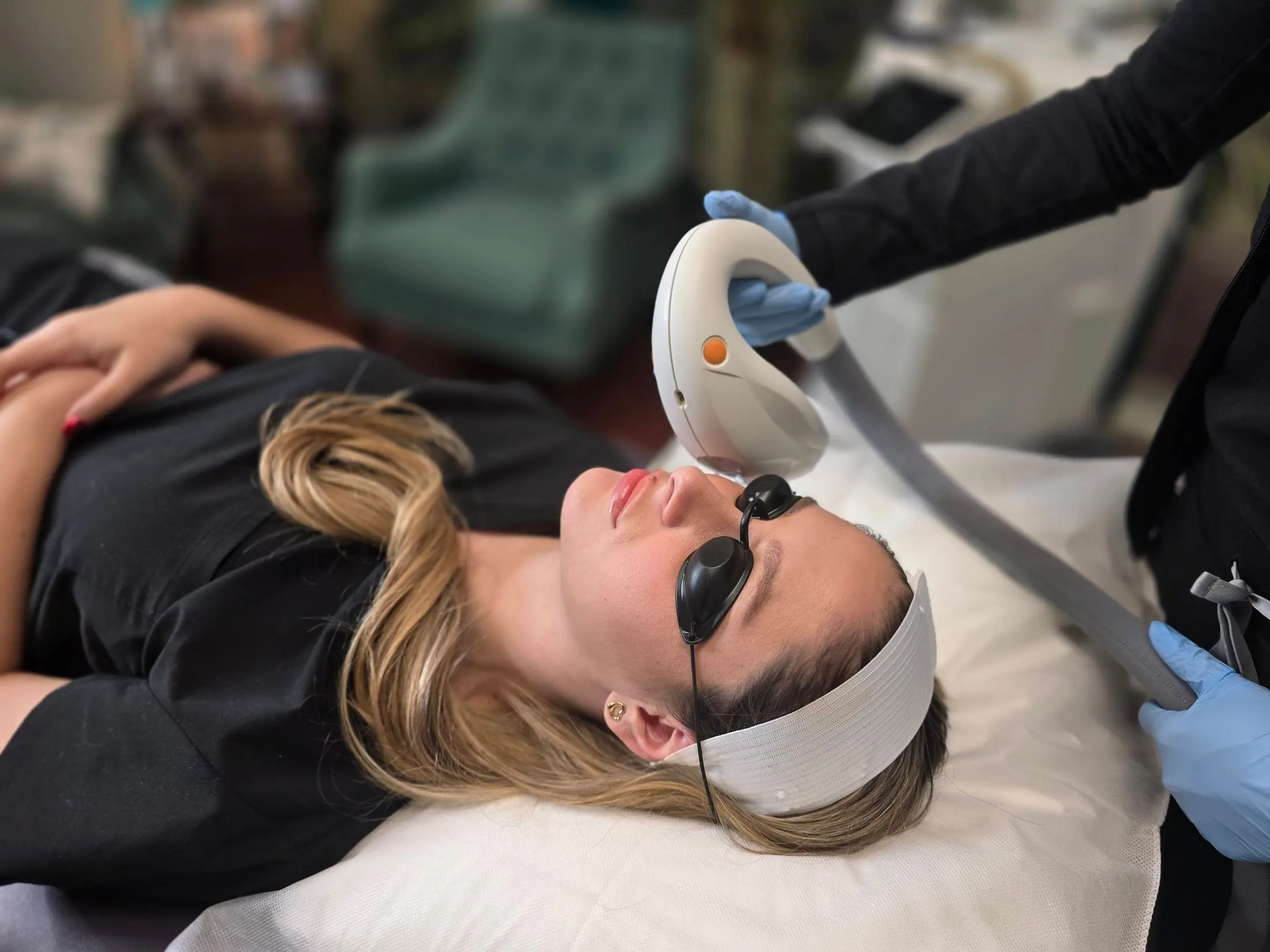IPL intense pulsed light device treating skin pigmentation and sun damage at Vein & Cosmetic Center