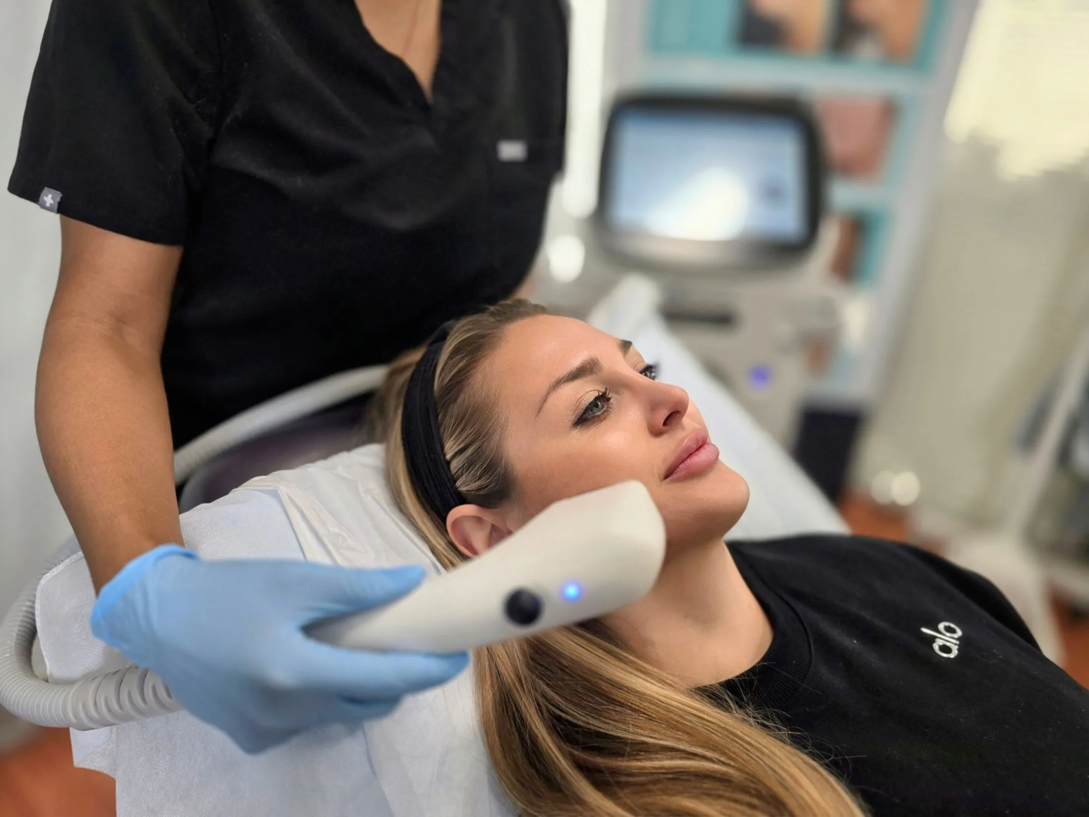 Sofwave treatment at Vein & Cosmetic Center to tighten and lift the skin