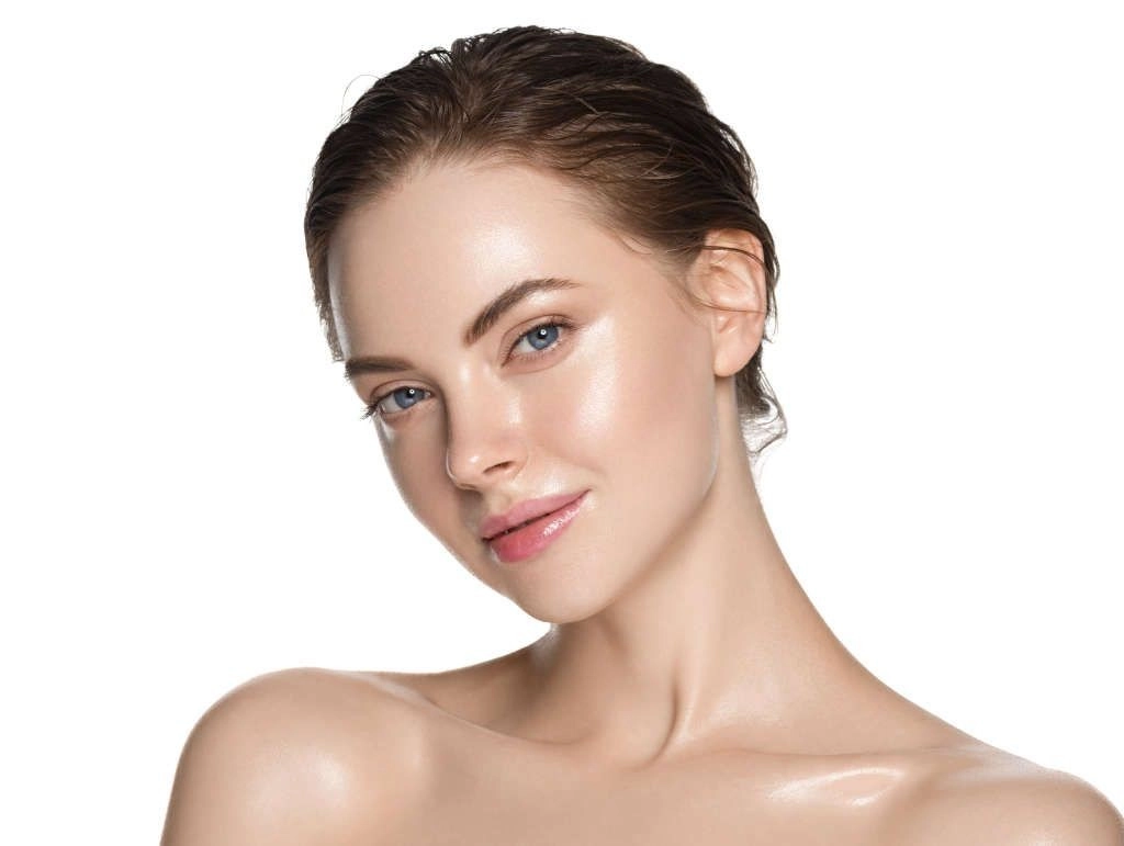 wrinkle-free woman with smooth skin after botox