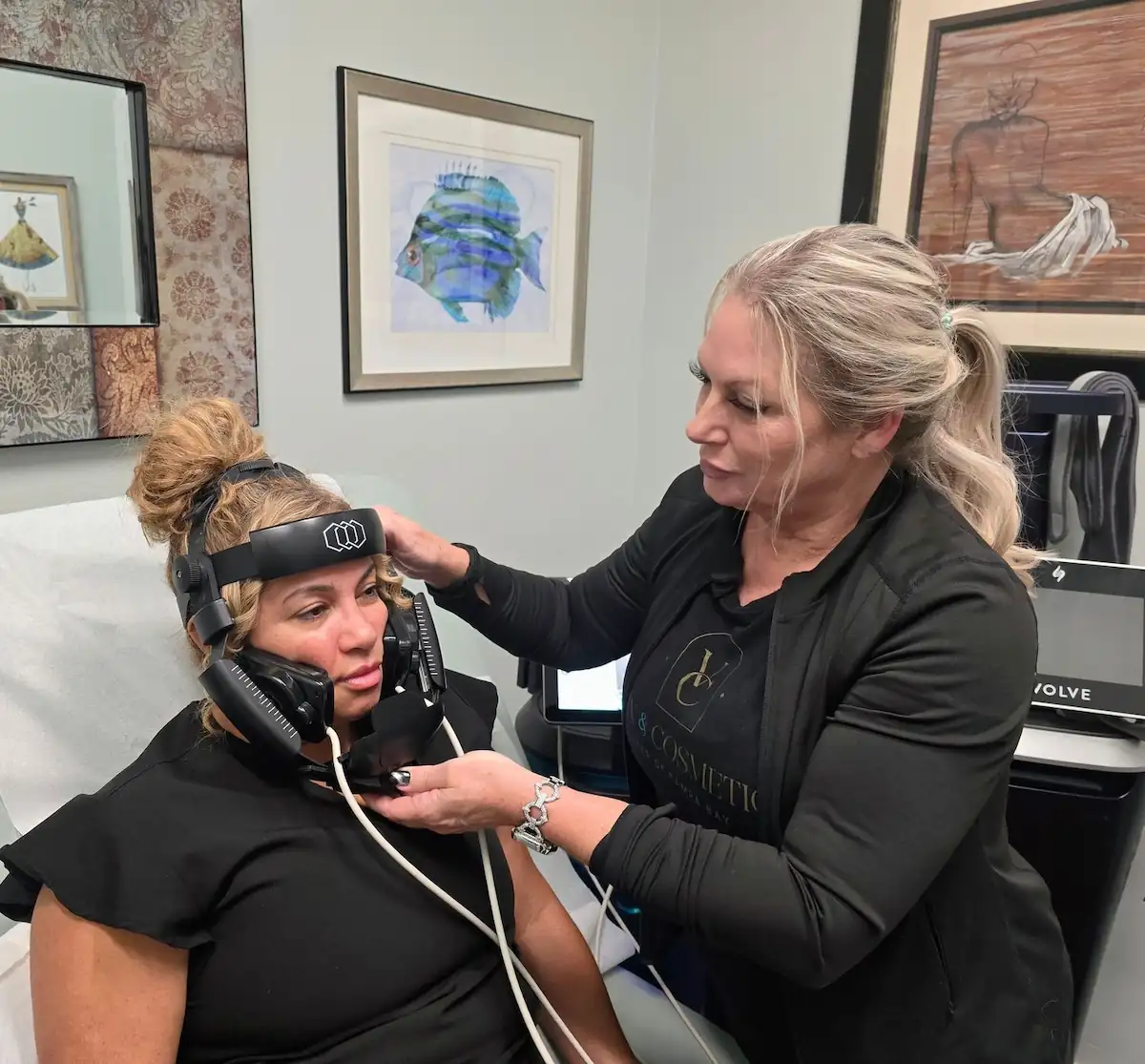 InMode Evolve hands-free body remodeling device for skin tightening and fat reduction
