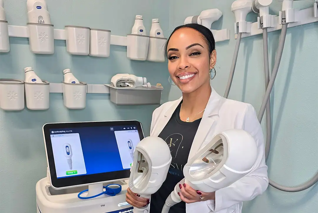Mimi Stringfellow with coolsculpt machine
